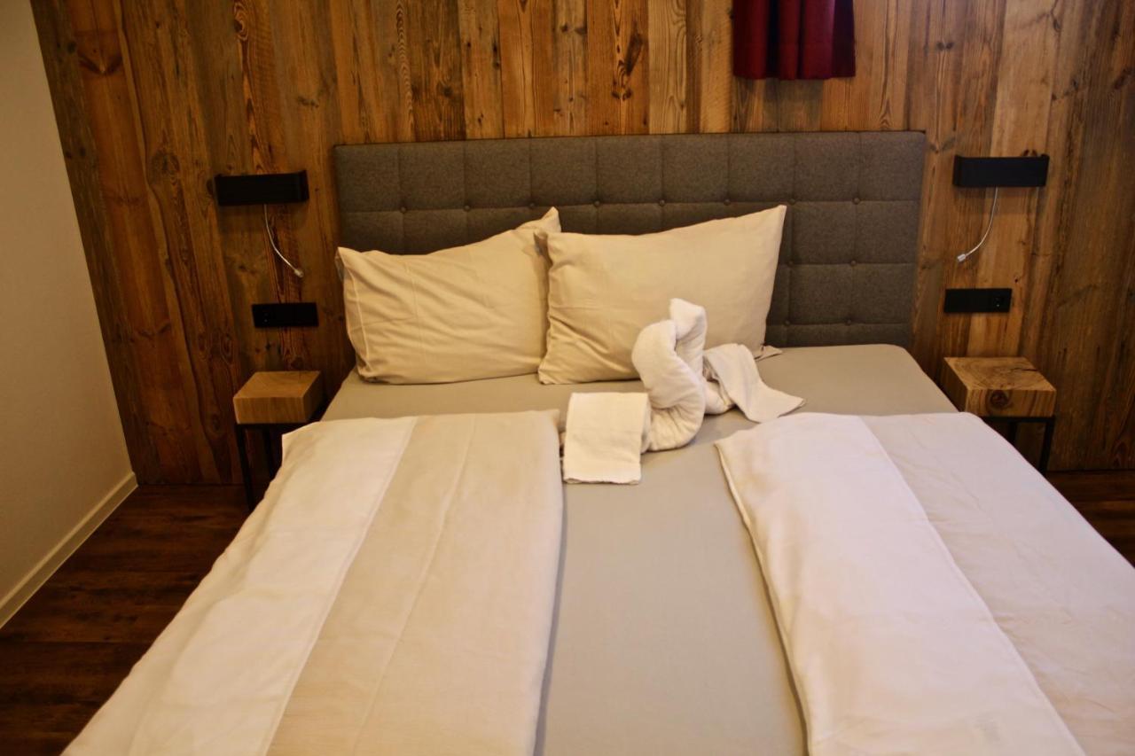 Chalet West Силиан Екстериор снимка